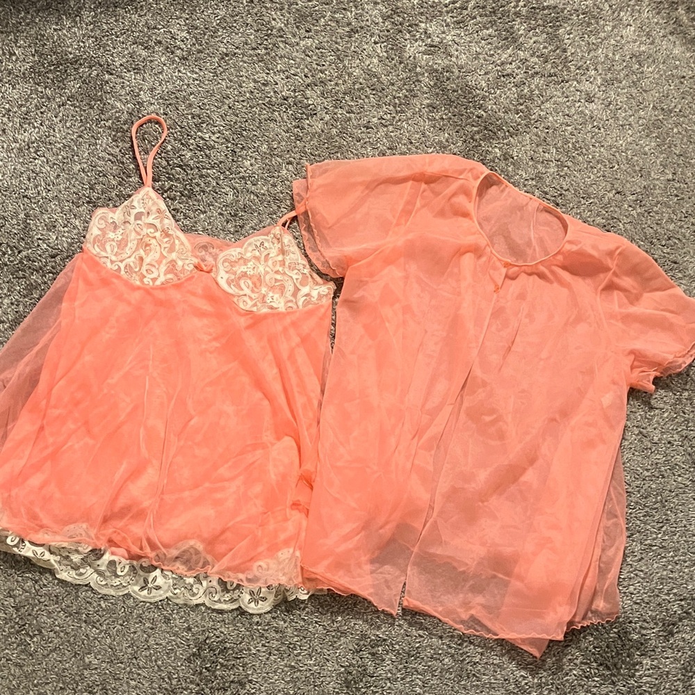 Vintage Hollywood Vassarette by Munsingwear Sheer Babydoll Gown and Robe size 36